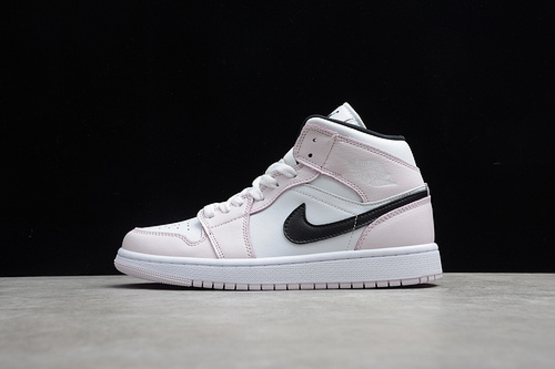 Jordan [BQ6472-500]-[GZ AIR JORDAN 1 MID BARELY ROSE ROSE/WHITE/BLACK]-[WOMAN:36-40], photo 1