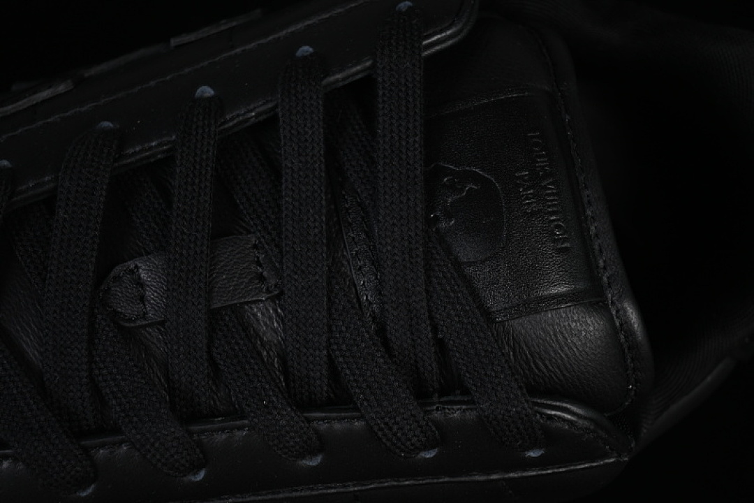 Louis Vuitton [1AIKEF]-[BUTTERSOFT LOW-TOP CASUAL SHOES BLACK/BLACK]-[WOMAN:39]-[MAN:40-46] - Image 9