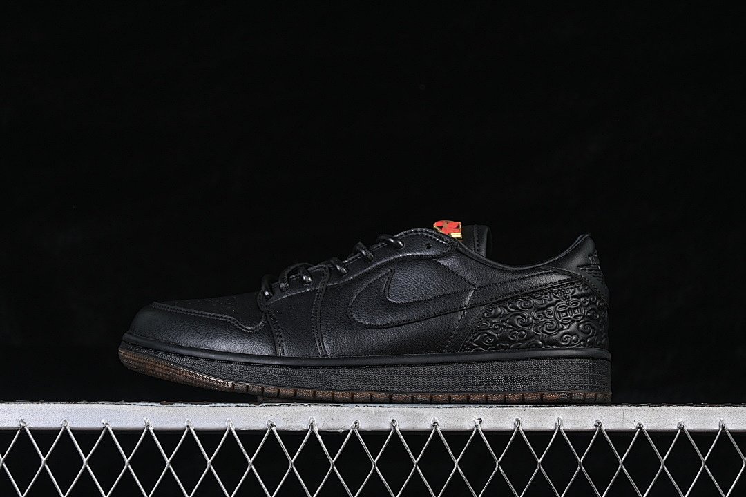 Jordan Jordan 1 RETRO LOW OG BLACK/METALLIC GOLD · IO3147-001, photo 1