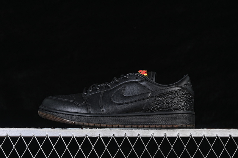 Jordan Jordan 1 RETRO LOW OG BLACK/METALLIC GOLD · IO3147-001, photo 1