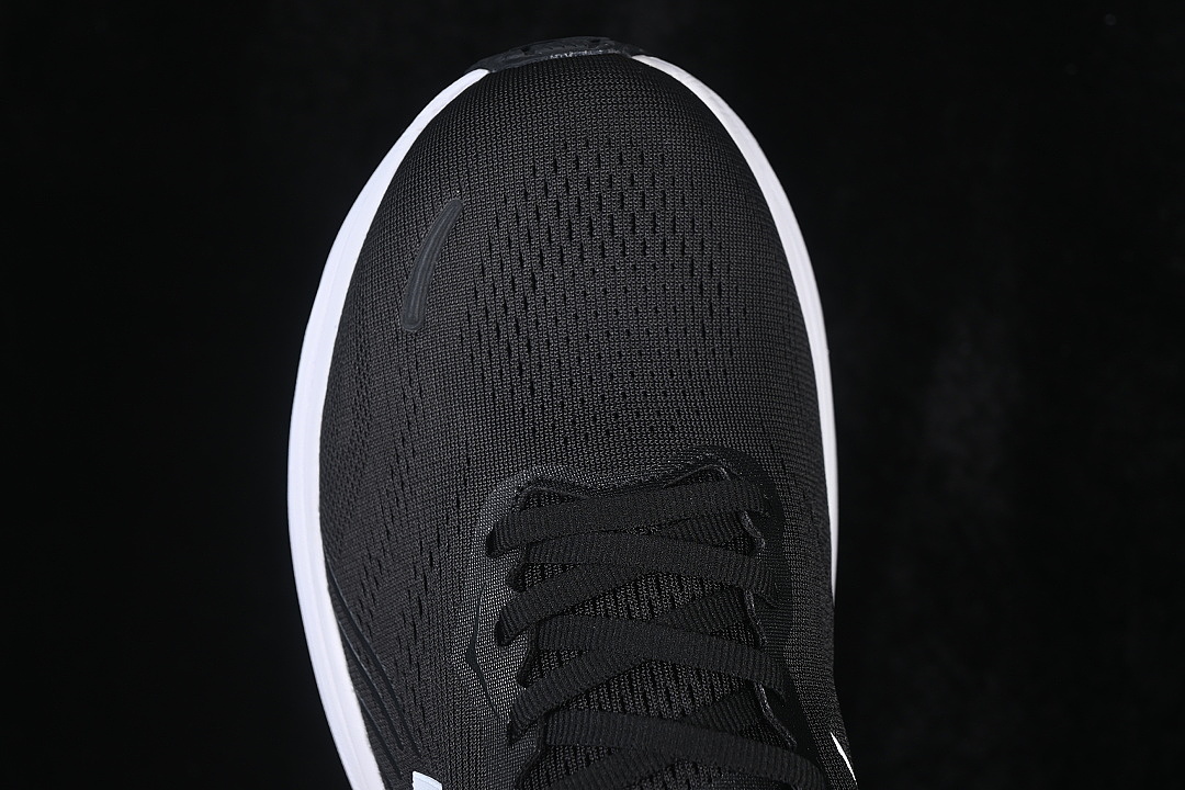 On Running [1176572 BWHT]-[ONE CLIFTON 11 BREATHABLE SHOES BLACK/INKINESS]-[WOMAN:36-39]-[MAN:40-45] - Image 9
