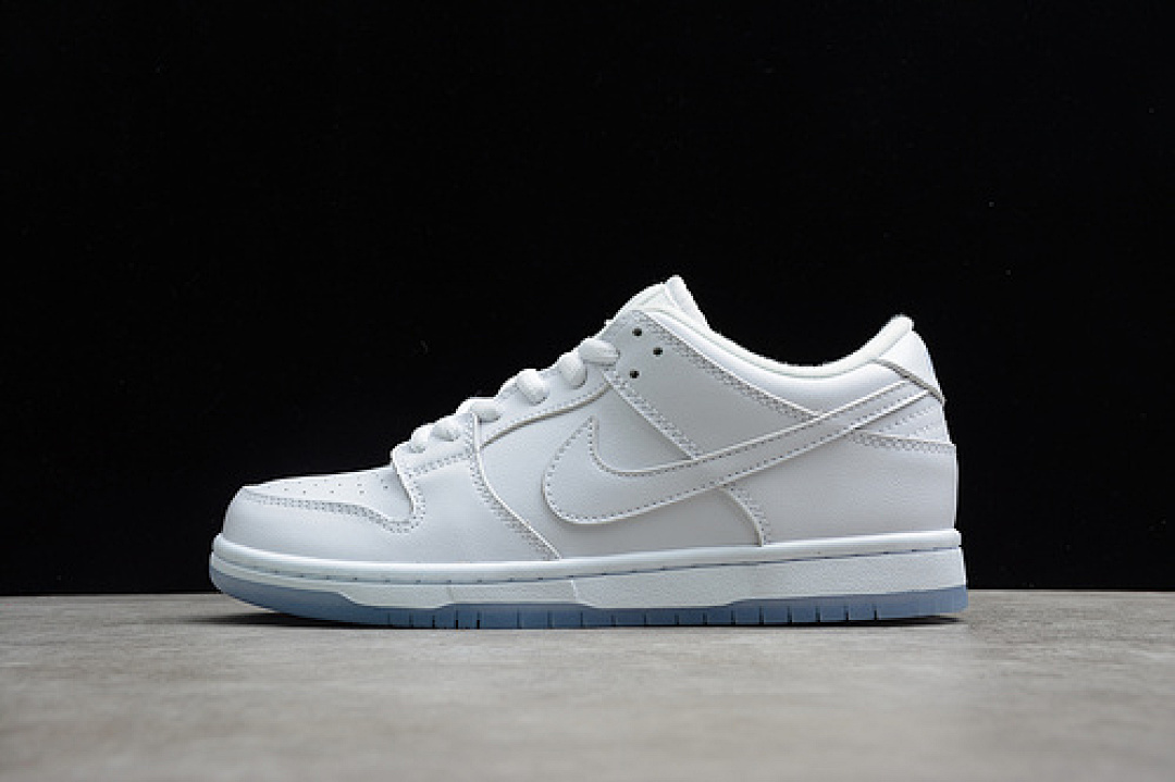 Unbranded [304292-100]-[DUNK SB LOW WHITE ICE WHITE/LIGHT BASE GREY]-[WOMAN:36-39]-[MAN:40-45], photo 1