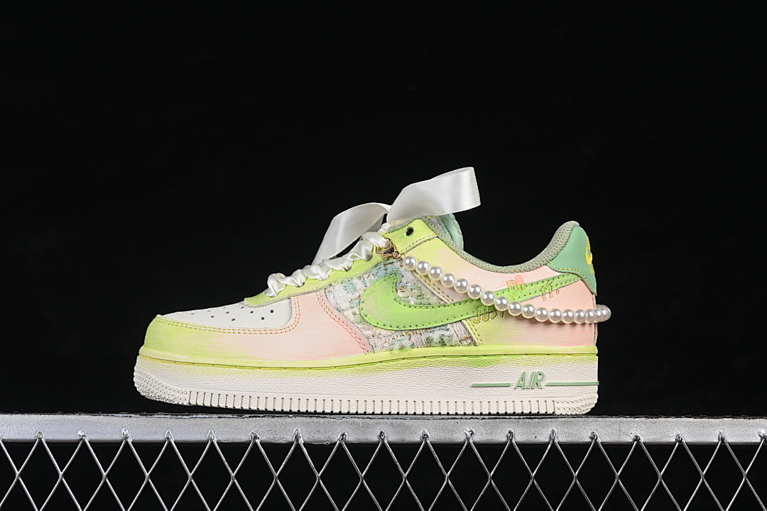 Nike [FJ7740-101]-[AIR FORCE 1 07 LOW WHITE/GREEN/PINK]-[WOMAN:36-39]-[MAN:40-45] - Image 2