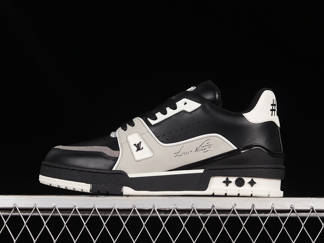Louis Vuitton Louis Vuitton [L*V 2021SS FASHION SHOW SNEAKERS BLACK/GREY/WHITE]-[MAN:38-45], photo 1