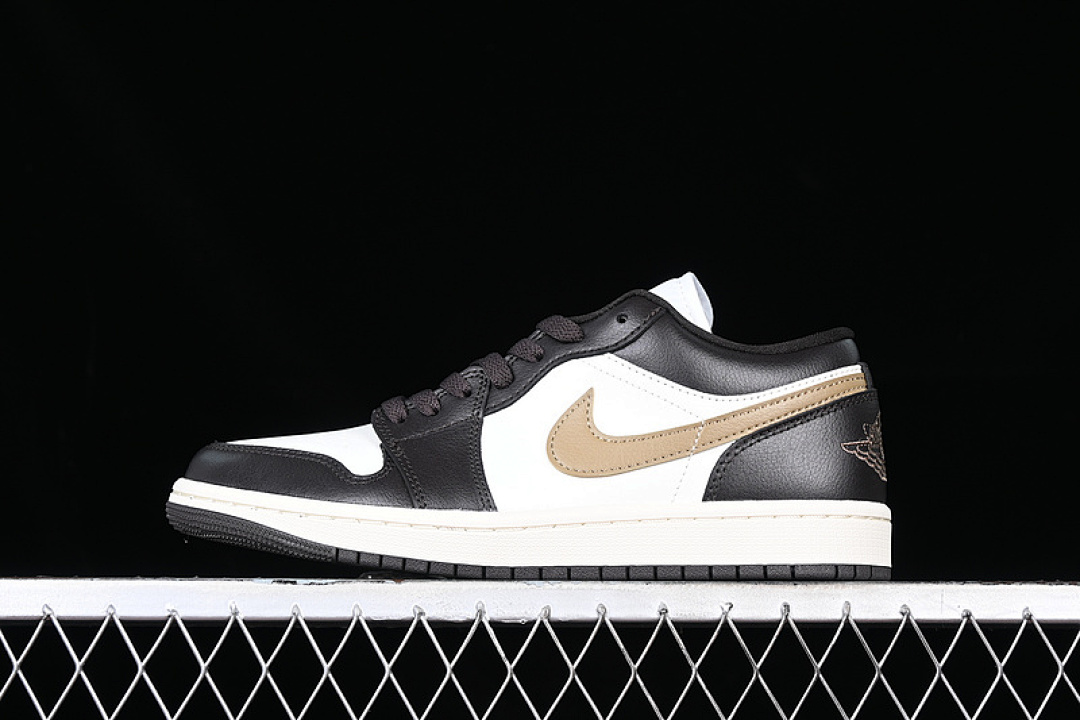 Jordan [DC0774-200]-[AIR JORDAN 1 LOW WHITE/BLACK/GREEN]-[WOMAN:35.5-39]-[MAN:40-46], photo 1