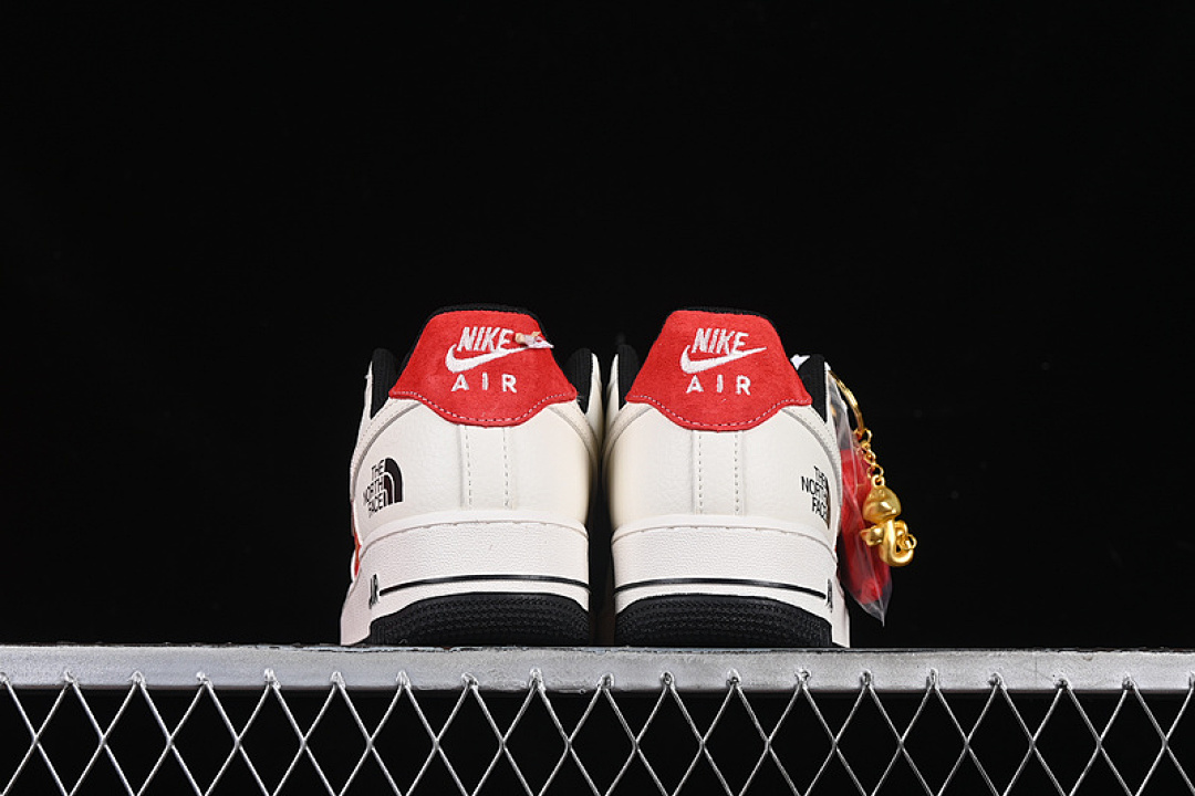 Nike [DM6688-028]-[AIR FORCE 1 07 LOW WHITE/BLACK/RED]-[WOMAN:36-39]-[MAN:40-45] - Image 14