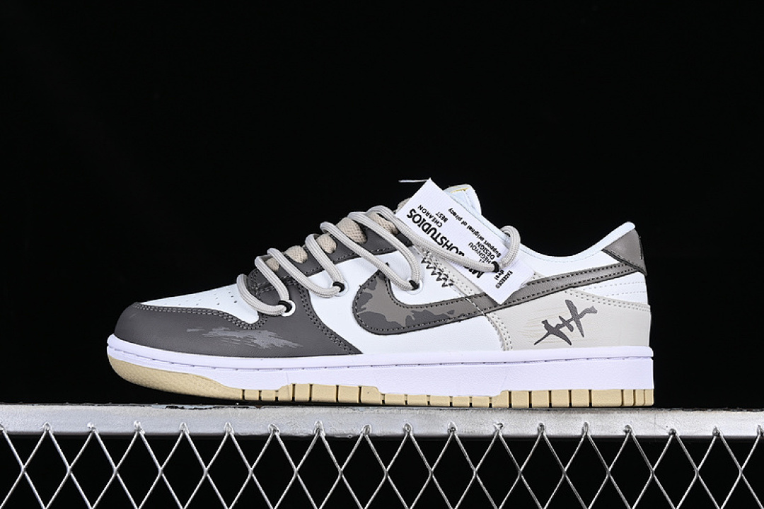 Nike DUNK LOW TEAM GOLD WHITE/GREY/BLACK · DV0833-100, photo 1