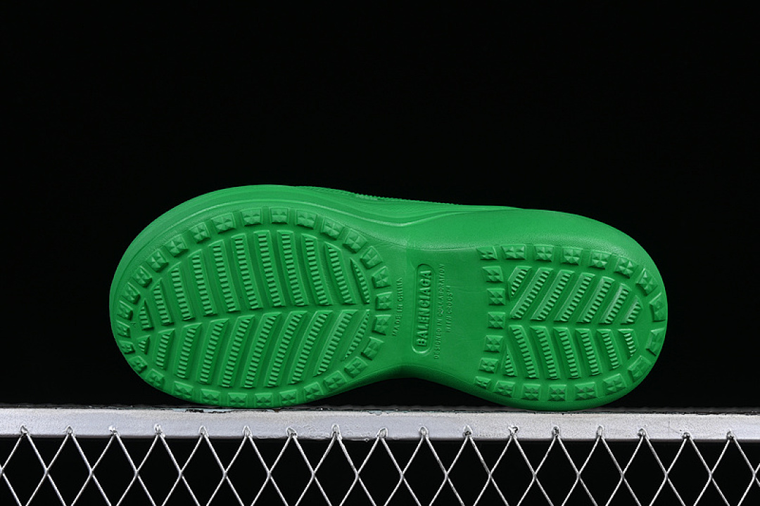 Balenciaga [W1S8E3033]-[BA*LEN*CIAGA POOL CROCS GREEN]-[WOMAN:36-40] - Image 12