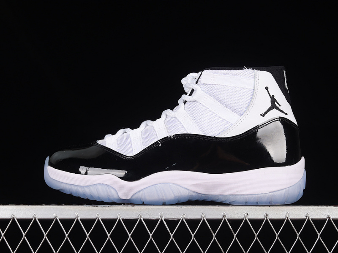 Jordan OG AIR Jordan 11 RETRO 2018 WHITE/BLACK-DARK CONCORD · 378037-100, photo 1