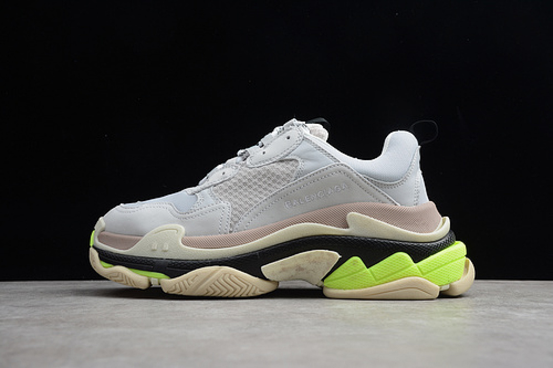 [ECBA700687E]-[TRIPLE S SNEAKER DADSHOE WHITE FLUORESCENT/GREEN]-[UNISEX:35-45]-[1.8-200], photo 1