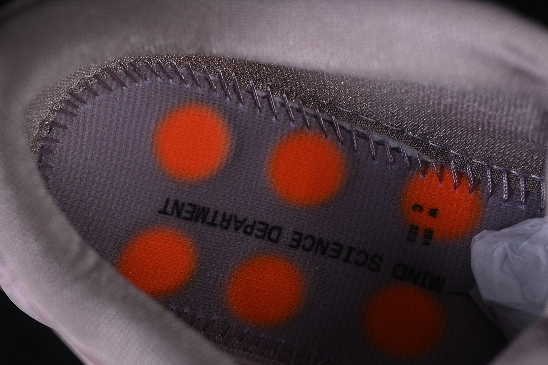 Purple [HQ4310-200]-[MIND 002 PURPLE SMOKE/HYPER CRIMSON/METALLIC COOL GREY]-[WOMAN:36-39]-[MAN:40] - Image 4
