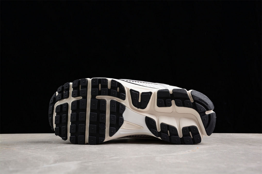 Nike [FJ4588-025]-[ZOOM VOMERO 5 SP WHITE/BLACK/GREY/PURPLE/BLUE]-[WOMAN:36-40] - Image 14