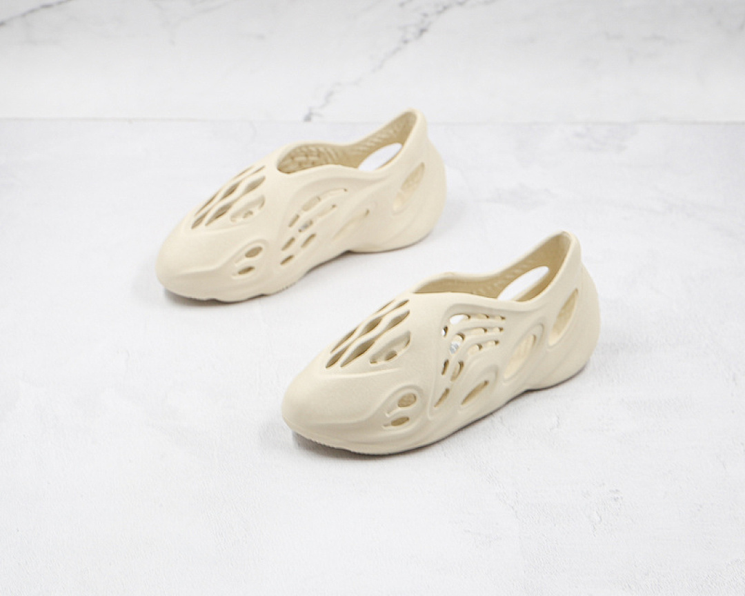 Adidas [FY4567]-[YEEZY FOAM RUNNER SAND ETHAM/ETHAM/ETHAM]-[UNISEX:37-47] - Image 4