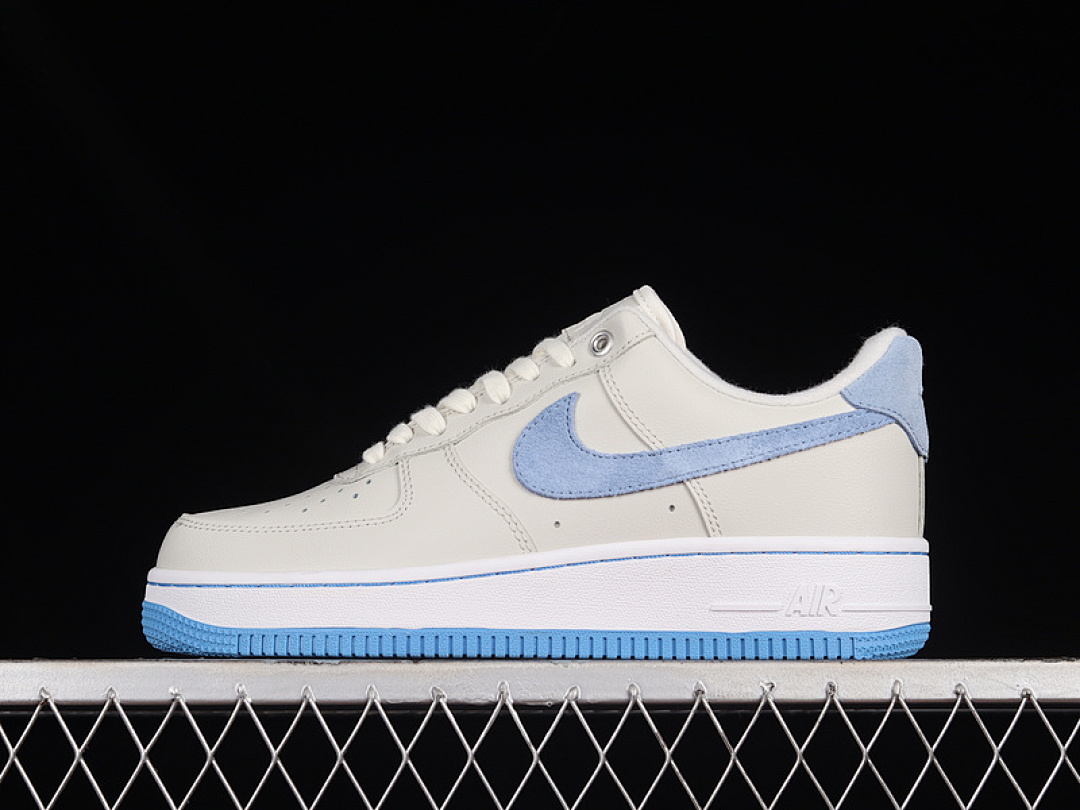 Nike Nike AIR FORCE 1 LOW 07 LXX SUMMIT WHITE/UNIVERSITY BLUE · DX1193-100, photo 1