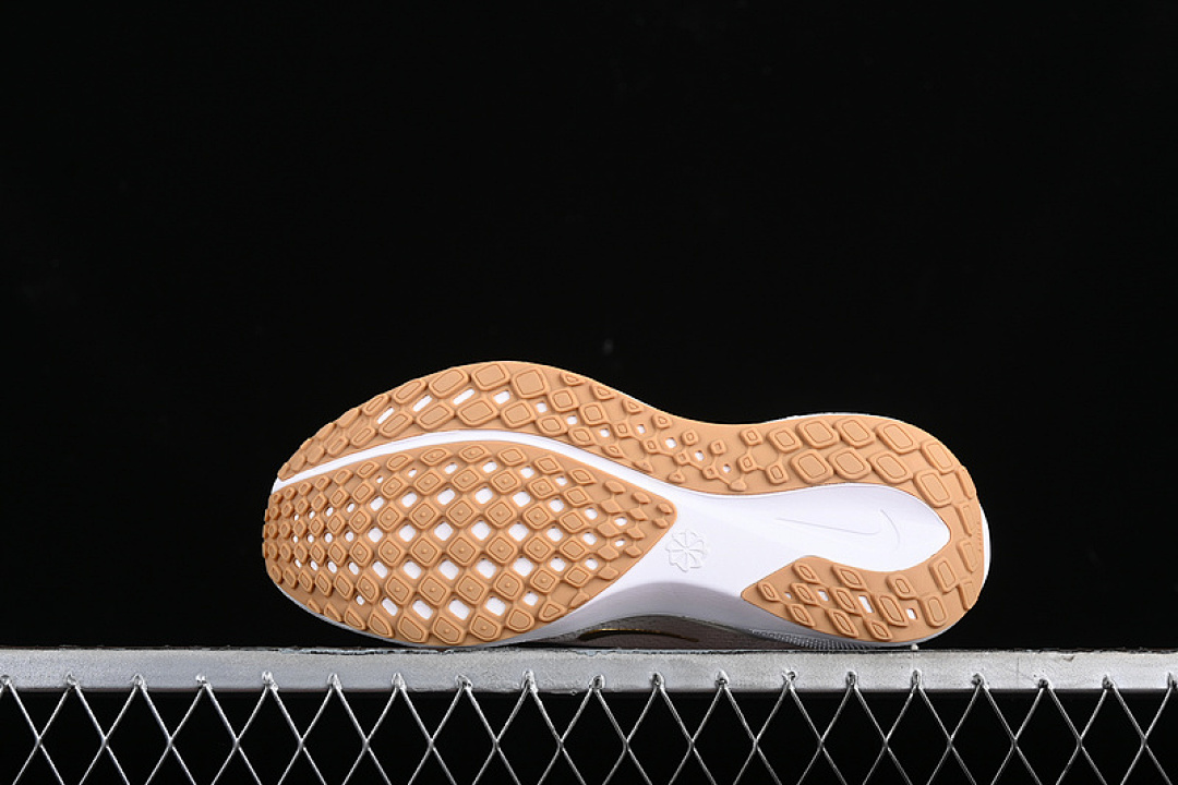 Nike [FD2723-005]-[AIR ZOOM PEGASUS 41 PHANTOM/LIGHT PUMICE/SAIL/METALLIC GOLD]-[WOMAN:36-40] - Image 15