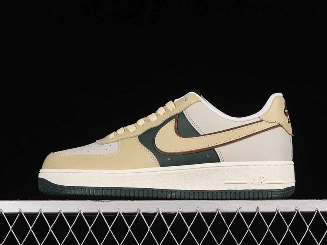 Nike [LJ8822-333]-[AIR FORCE 1 07 LOW KUMQUAT GREEN GREY/GREEN/GOLD]-[WOMAN:36-39]-[MAN:40-45], photo 1