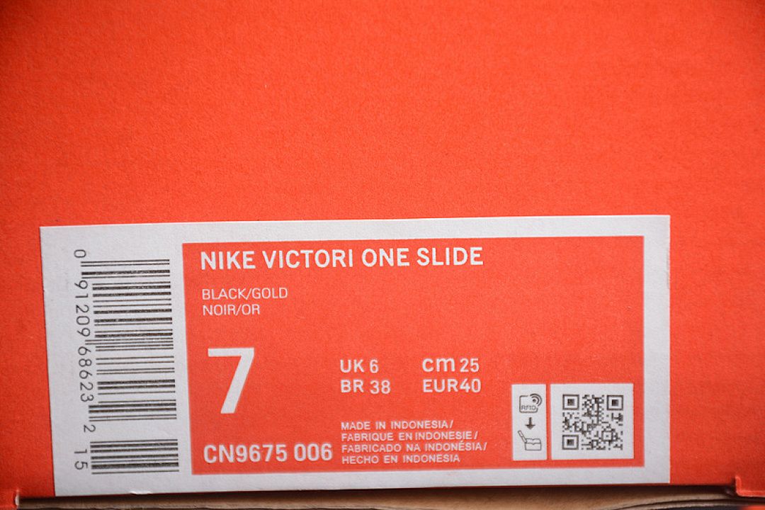 Nike [CN9675-006]-[VICTORI ONE SLIDE BLACK/BLACK/METALLIC GOLD]-[WOMAN:36-39]-[MAN:40-45] - Image 2