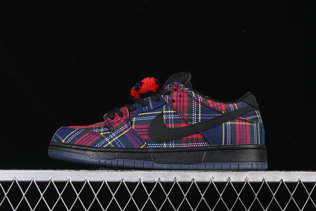 Unbranded [II1493-600]-[SB DUNK LOW UNIVERSITY RED/BLACK/YELLOW STRIKE/DEEP ROYAL BLUE]-[MAN:40-47.5], photo 1