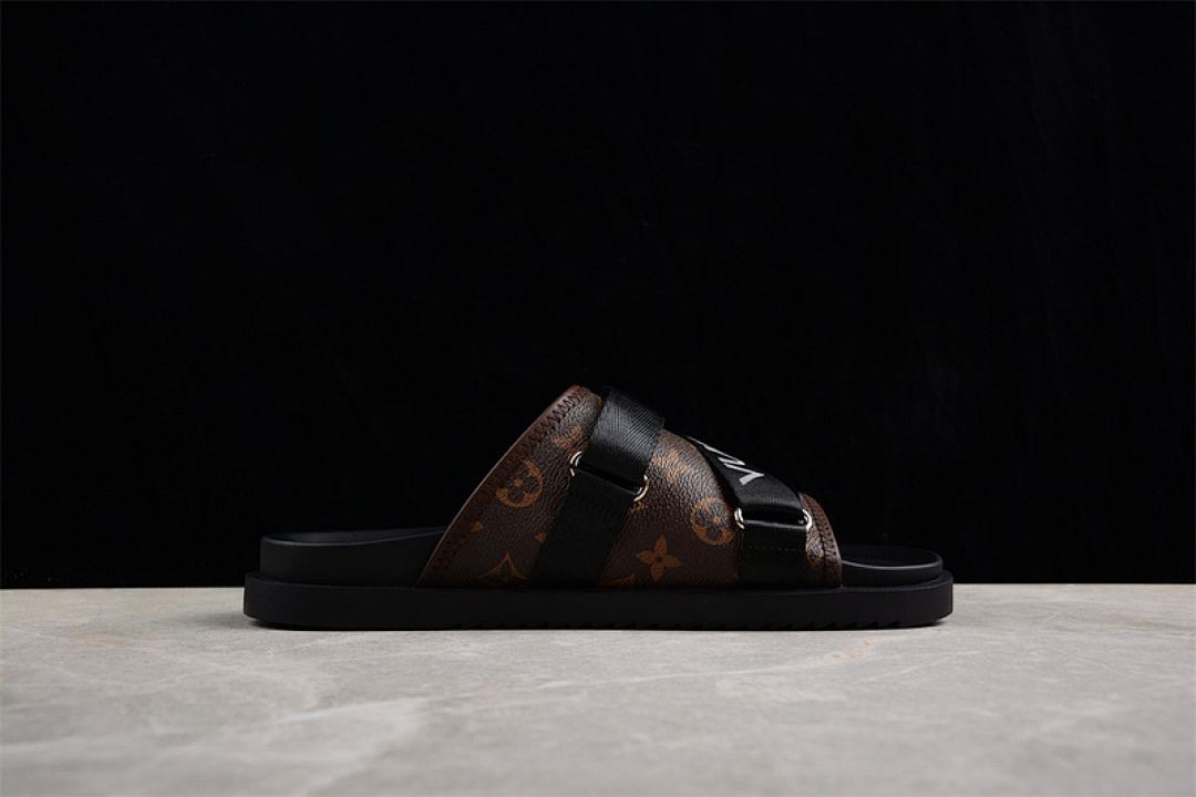 Louis Vuitton [L*V COMFORTABLE CASUAL COOL SLIPPERS BLACK]-[MAN:38-45] - Image 10