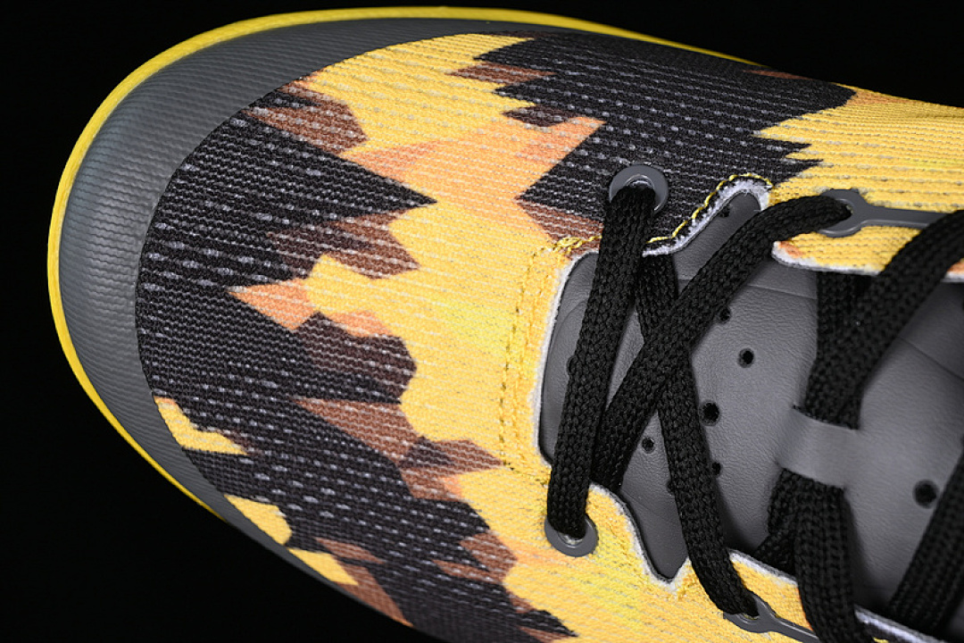 Nike [555286-077]-[KOBE 8 SYSTEM GREY/YELLOW/BLACK]-[MAN:40-46] - Image 11