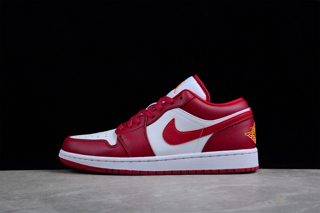 Jordan [553560-607]-[AIR JORDAN 1 LOW GS CARDINAL NOBLE RED/WHITE/NOBLE RED/UNIVERSITY (GOLD]), photo 1