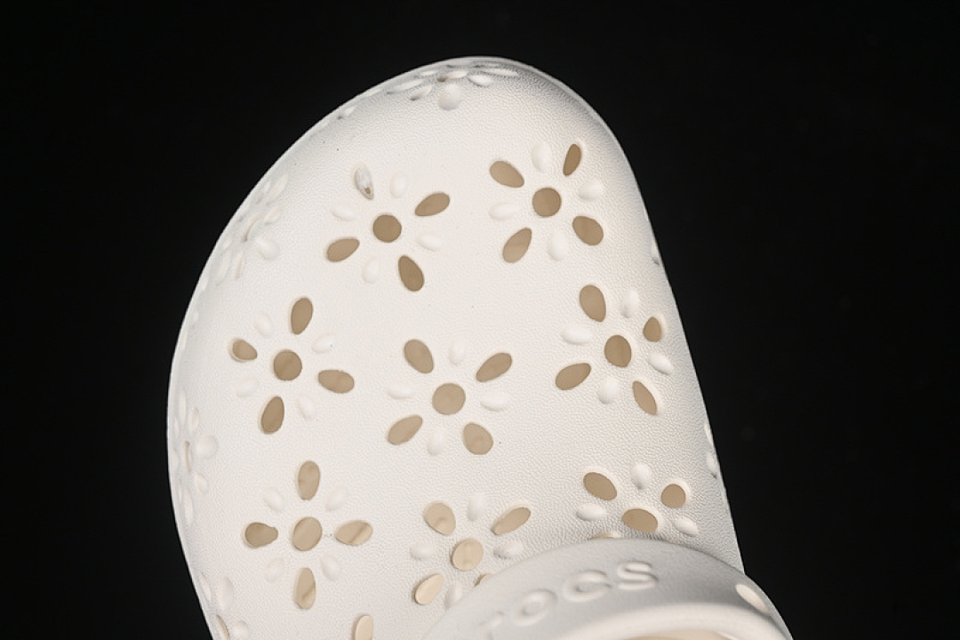 Crocs [CROCS CLASSIC SIMPLE CASUAL BEACH HOLE SLIPPERS SANDALS WHITE]-[WOMAN:34-40] - Image 6