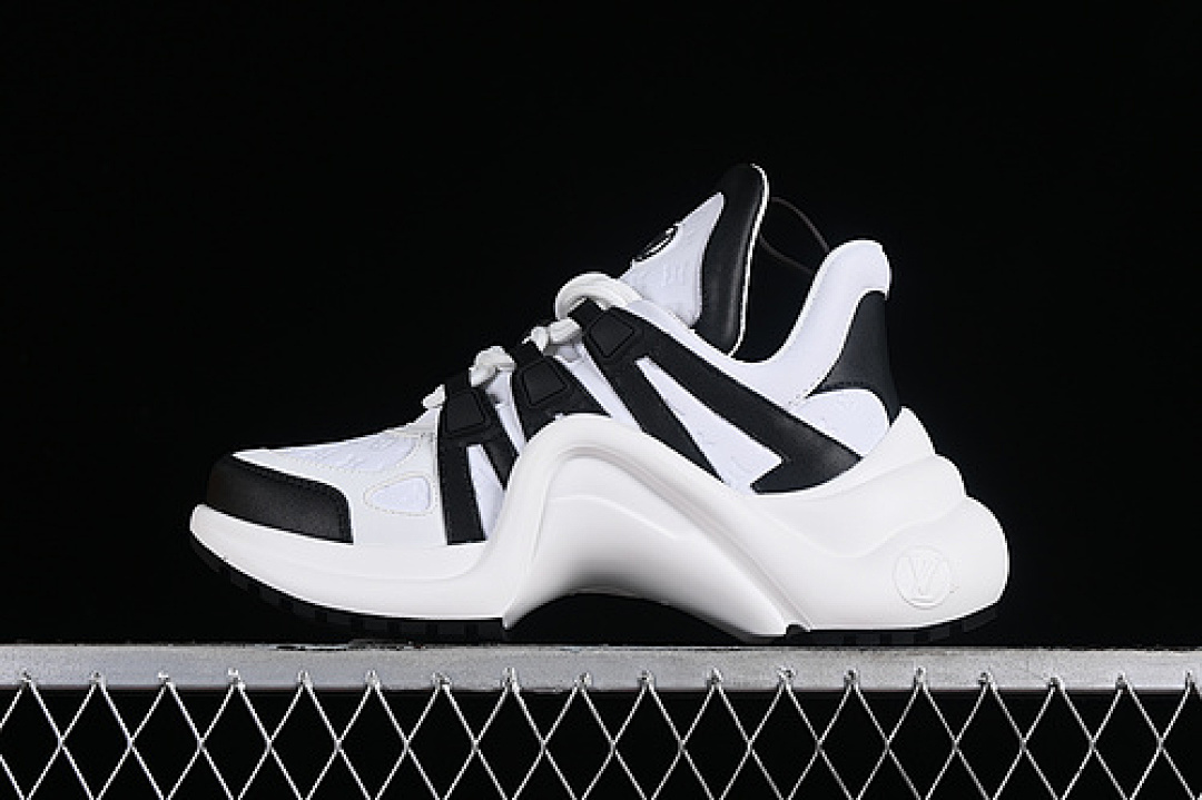 Arc'teryx Arc'teryx [360N BLACK WHITE]-[LOUIS VUITTON ARCHLIGHT SNEAKERS L*V WHITE/BLACK]-[WOMAN:35-39], photo 1