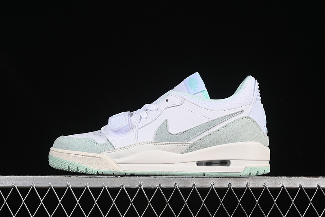 Jordan [FQ7827-103]-[AIR JORDAN LEGACY 312 LOW WHITE/IGLOO/SAIL]-[WOMAN:36-39]-[MAN:40-46], photo 1