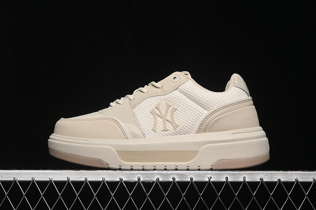 MLB [3ASXM076N50BGS]-[MLB CHUNKY LINER FRESH BEIGE/BEIGE/BEIGE]-[WOMAN:35-39]-[MAN:40-45], photo 1