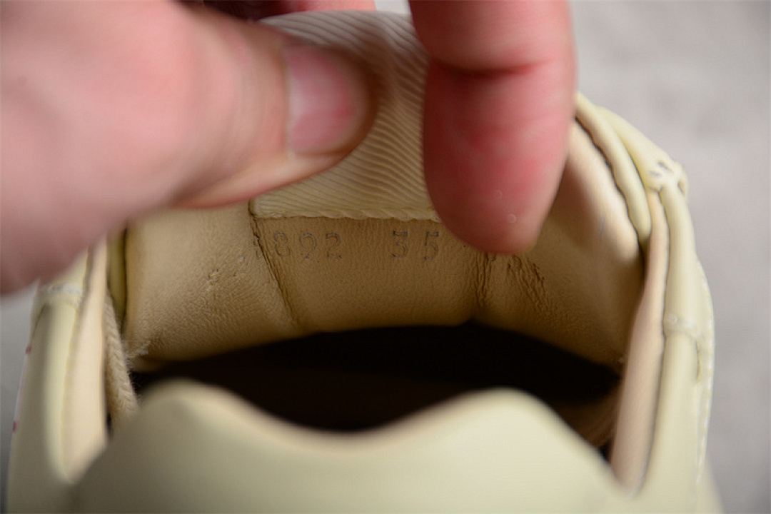 On Running [GU*CCI RHYTON VINTAGE TRAINER SNEAKER BEIGE/BEIGE/PINK]-[WOMAN:35-39] - Image 3