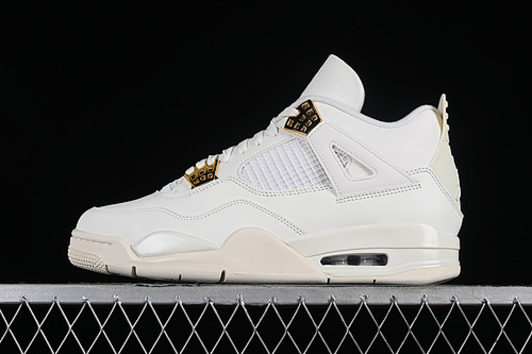 Jordan AIR Jordan 4 RETRO METALLIC GOLD SAIL/METALLIC GOLD/BLACK · AQ9129-170, photo 1