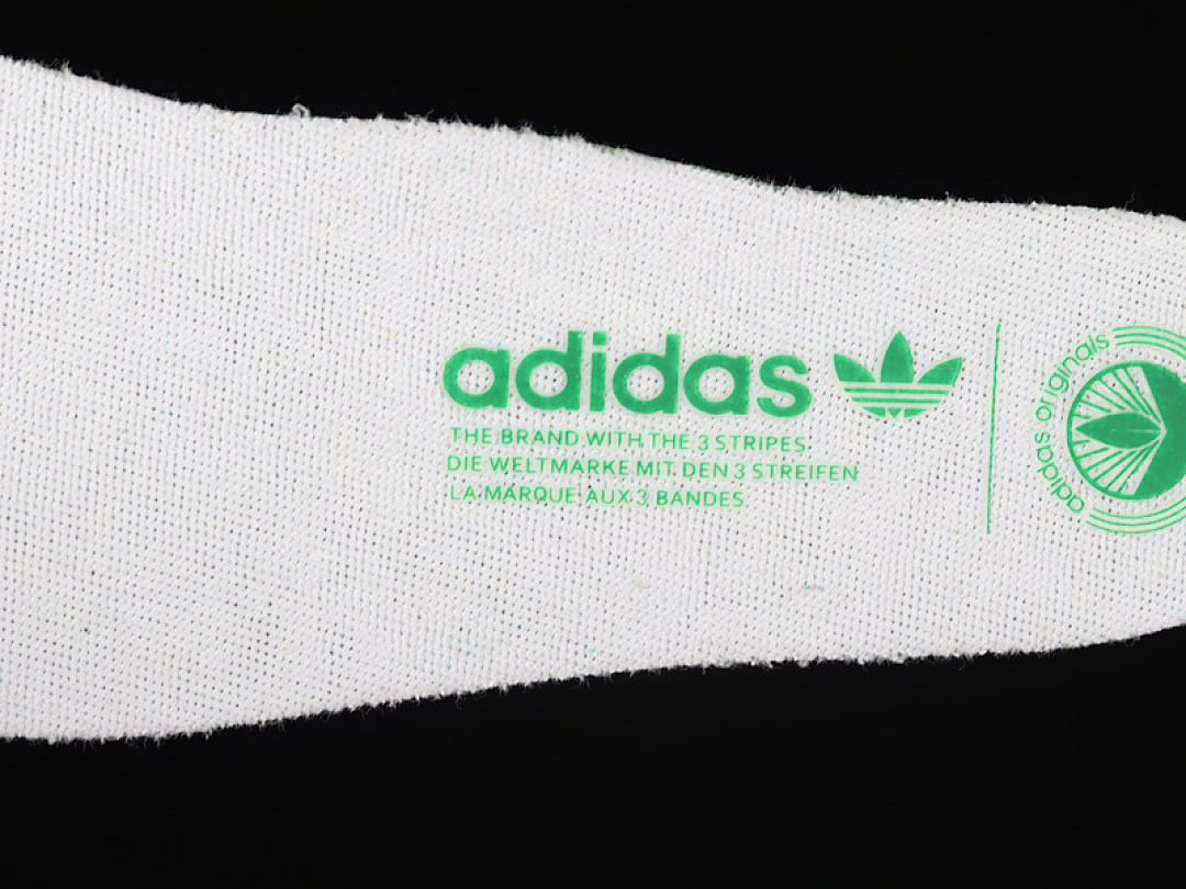 Adidas [FW2427]-[SAMBA VEGAN SHOES CLOUD WHITE/CORE BLACK/GUM]-[WOMAN:36-39]-[MAN:40-45] - Image 3