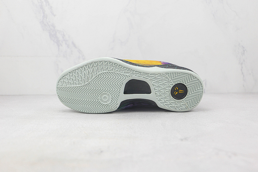 Nike [555035-302]-[KOBE 8 SYSTEM EASTER FIBERGLASS/COURT PURPLE-BACK-LASER PURPLE]-[MAN:39-46] - Image 8