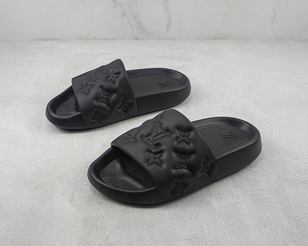 Louis Vuitton [L*V WATERFRONT MONOGRAM SLIPPERS BLACK/BLACK/BLACK]-[MAN:38-45] - Image 4