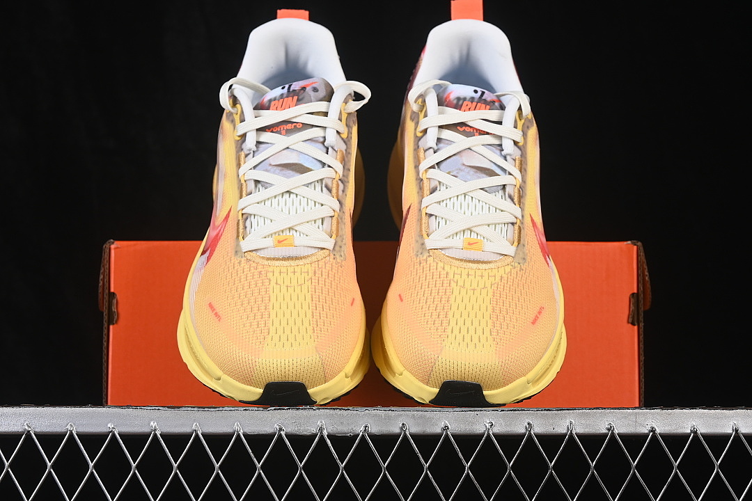 Nike [IH3576-999]-[VOMERO 18 SE MULTI-COLOR/VIVID SULFUR/DARK SULFUR/CLEAR]-[WOMAN:39]-[MAN:40-46] - Image 13