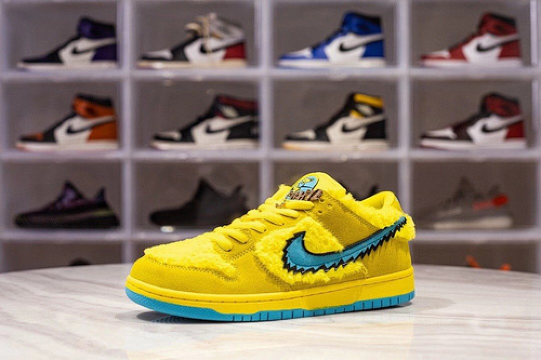 Unbranded [CJ5378-700]-[H12 GRATEFUL DEAD DUNK LOW SB YELLOW BEAR OPTI YELLOW/BLUE FURY]-[UNISEX:36-48.5], photo 1