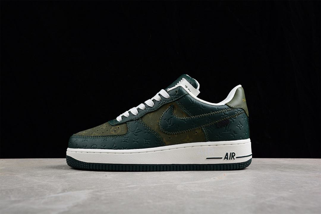 Nike [MS0232]-[L*V X AIR FORCE 1 LOW 07 DARK GREEN/DARK GREEN/WHITE]-[WOMAN:35.5-39]-[MAN:40-48.5], photo 1