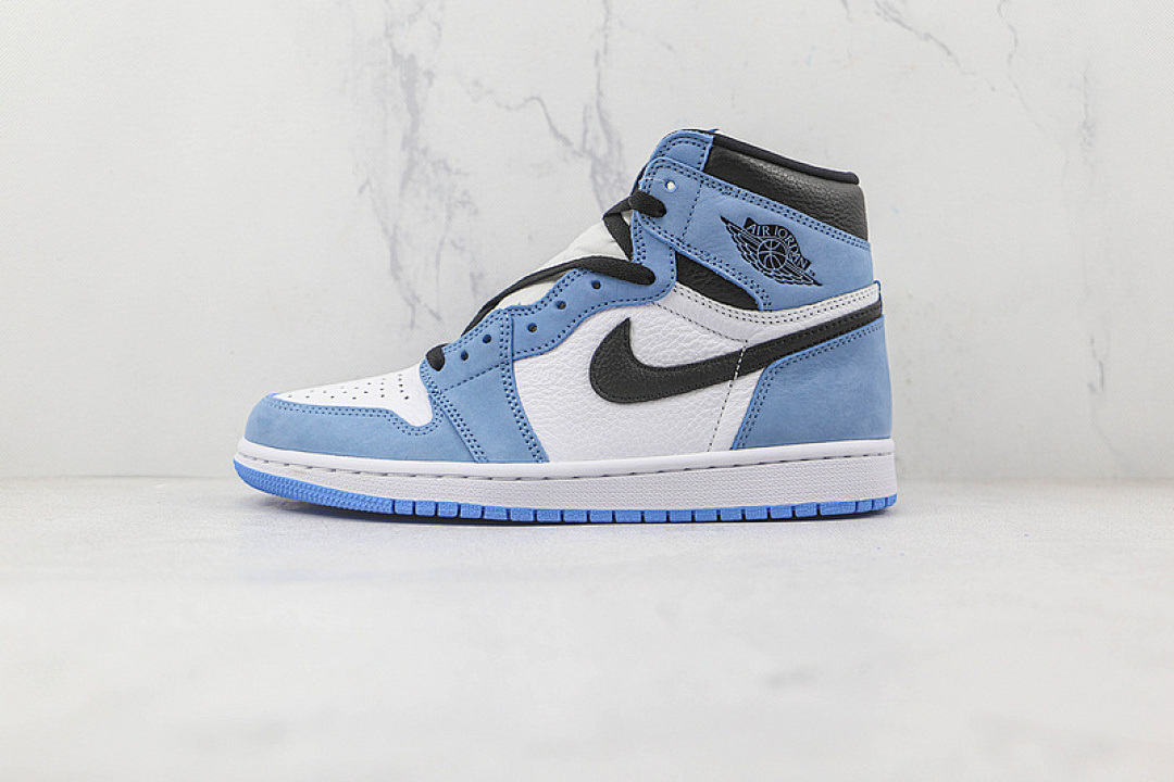 Jordan [555088-134]-[AIR JORDAN 1 RETRO HIGH OG WHITE/UNIVERSITY BLUE/BLACK]-[WOMAN:36-39]-[MAN:40-47], photo 1