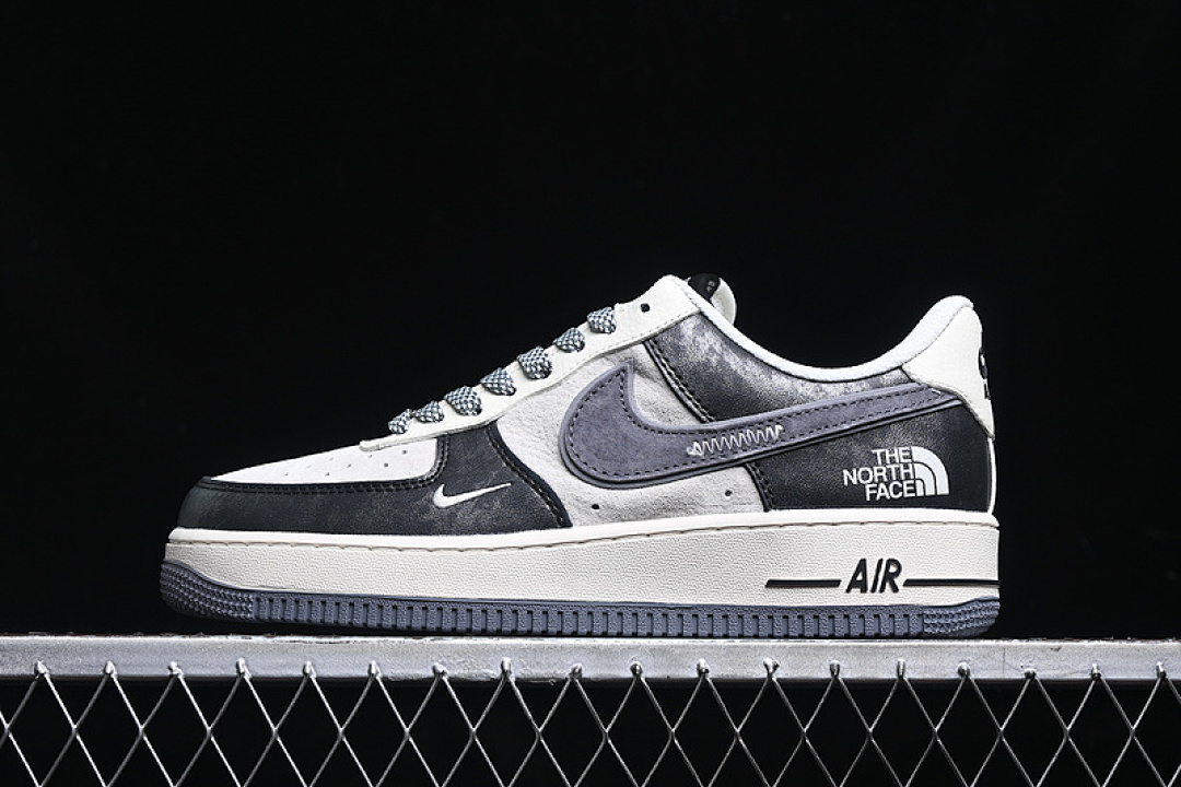 Nike [DM6688-004]-[AIR FORCE 1 07 LOW WHITE/GREY/BLACK]-[WOMAN:36-39]-[MAN:40-45], photo 1