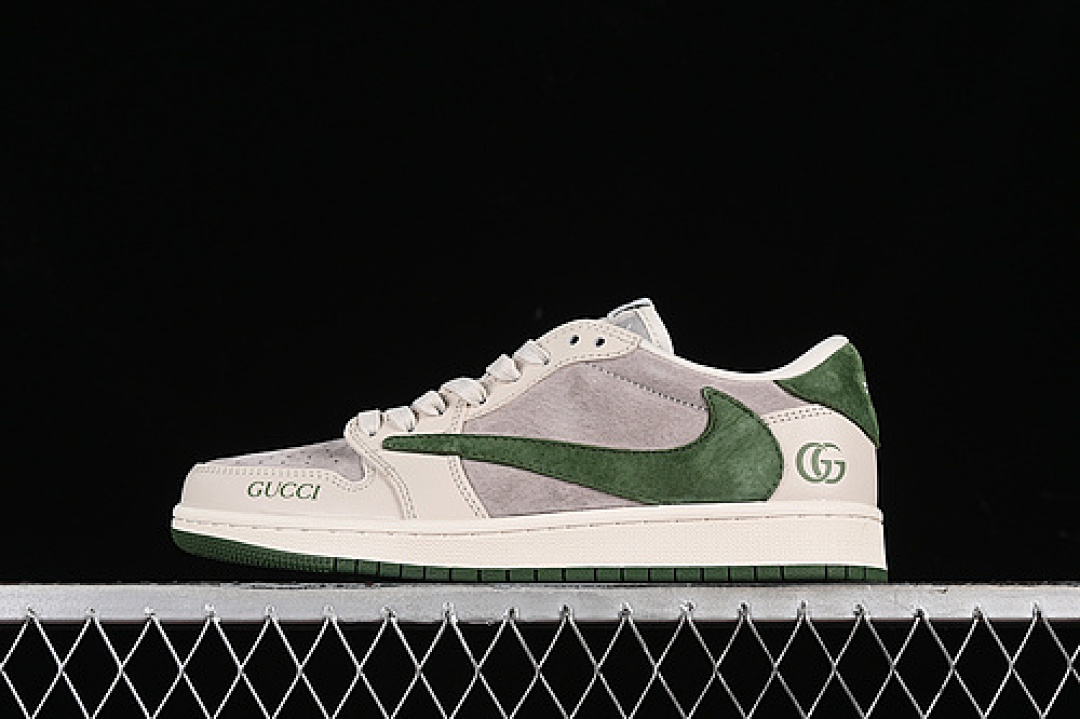 Jordan [LX1988-106]-[TRAVIS SCOTT X FRAGMENT DESIGN AIR JORDAN 1 LOW OG SP OFF WHITE/GREEN/GREY], photo 1