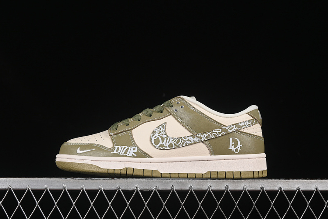 Unbranded [KK1333-044]-[SB DUNK LOW WHITE/GREEN]-[WOMAN:36-39]-[MAN:40-45], photo 1