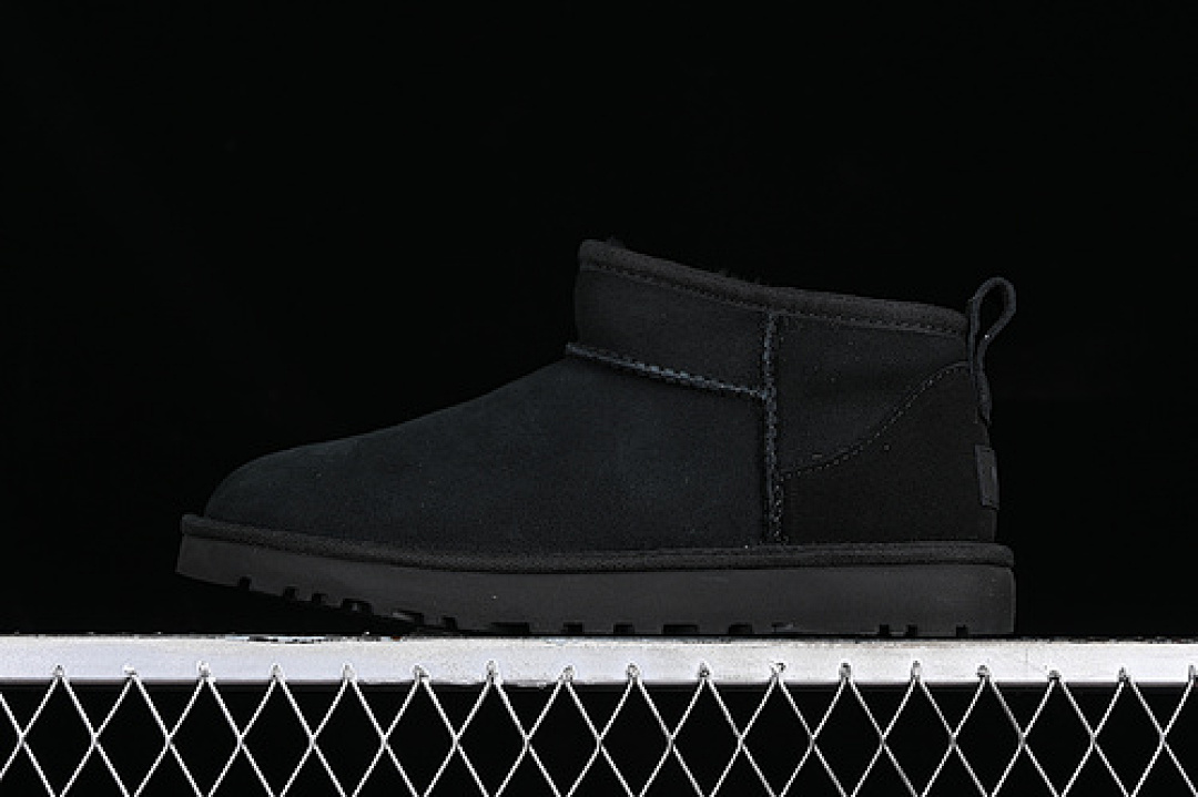 UGG [1116109]-[UGG CLASSIC ULTRA MINI BLACK]-[WOMAN:35-40], photo 1