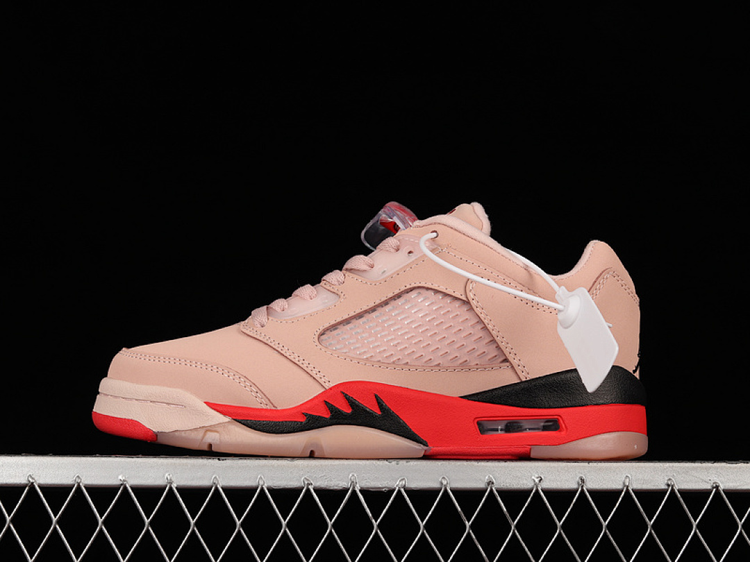 Jordan AIR Jordan 5 RETRO LOW GIRLS THAT HOOP ARCTIC ORANGE/RED/BLACK · DA8016-806, photo 1