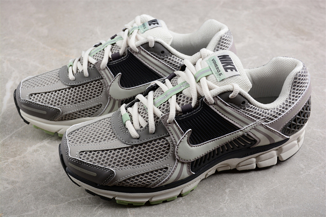 Nike [FB8825-001]-[AIR ZOOM VOMERO 5 COBBLESTONE/LIGHT BONE]-[WOMAN:36-39]-[MAN:40-45] - Image 10