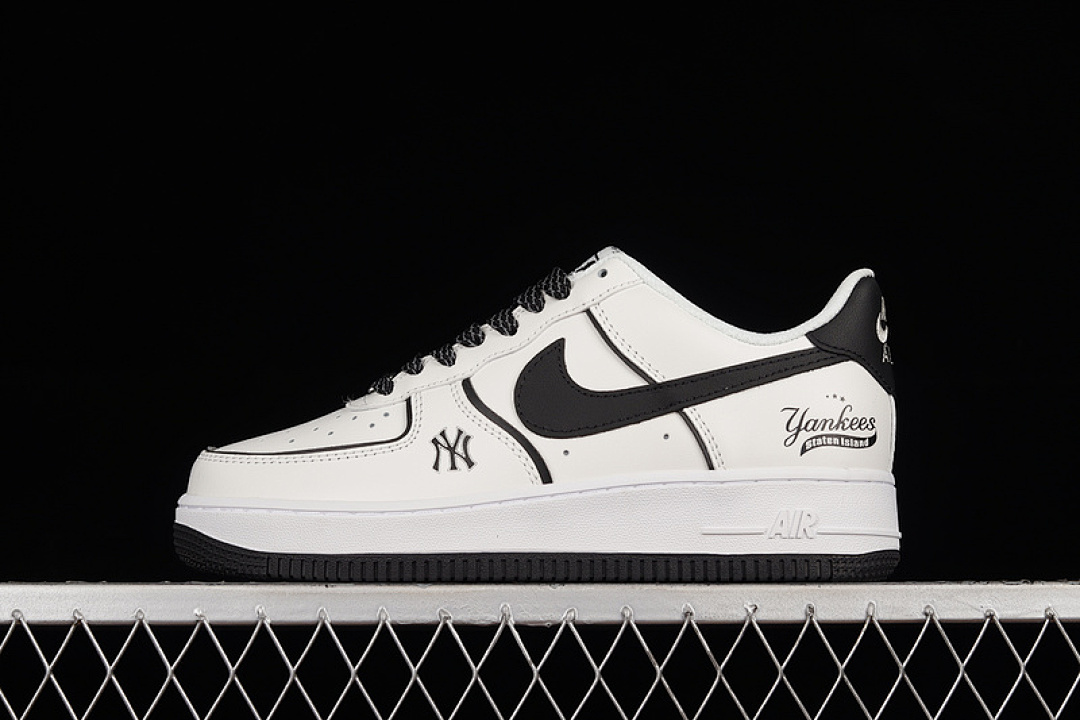 Nike [BS8806-511]-[AIR FORCE 1 LOW 07 WHITE/WHITE/BLACK]-[WOMAN:36-39]-[MAN:40-45], photo 1