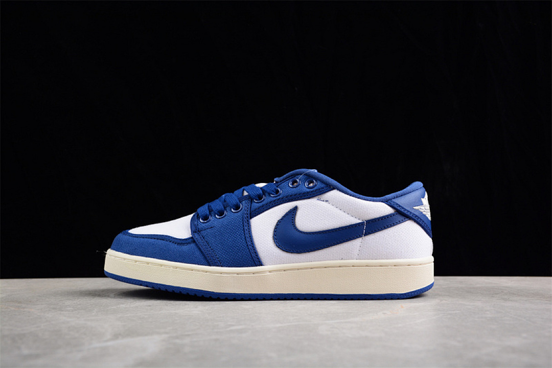 Jordan AIR Jordan 1 KO LOW WHITE/DARK ROYAL BLUE/SAIL · DX4981-103, photo 1
