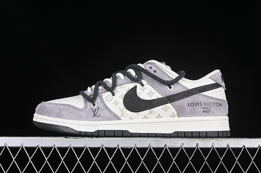 Nike DUNK LOW SB L*V WHITE/GREY/BLACK · FC1688-166, photo 1
