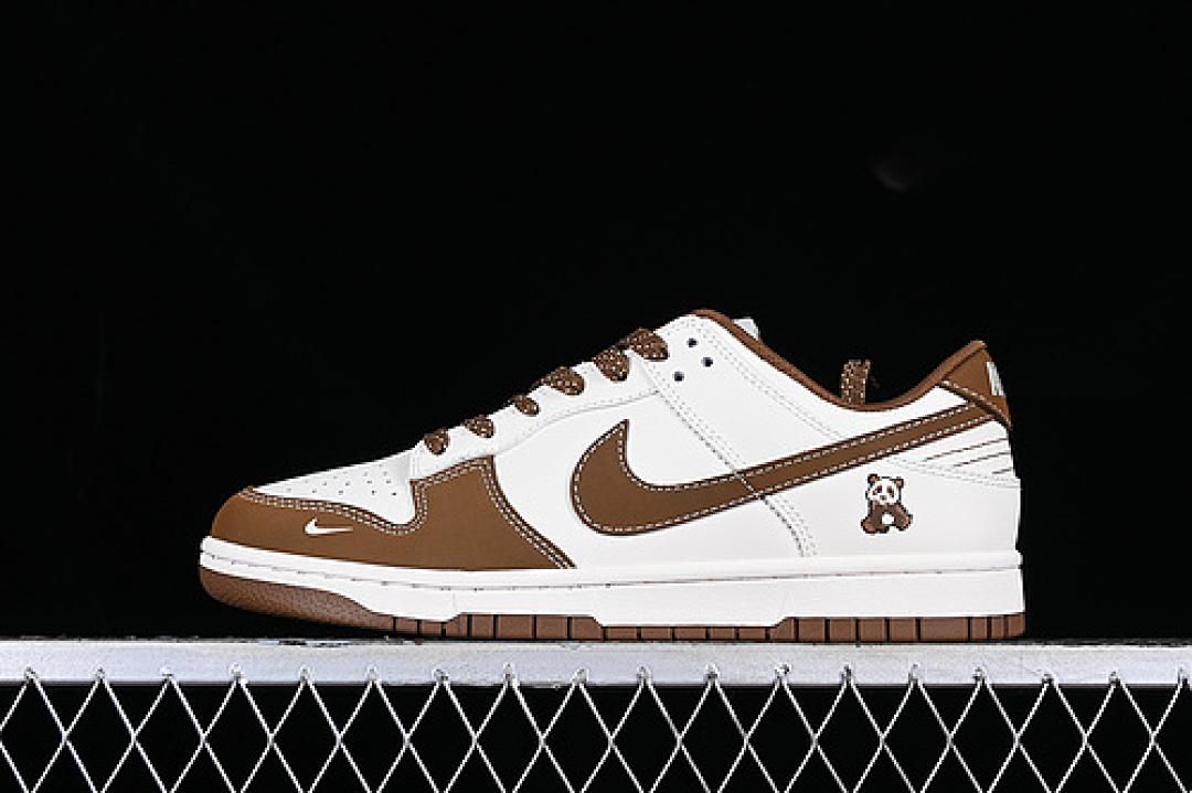 Nike DUNK LOW SB WHITE/BROWN · FC1688-102, photo 1