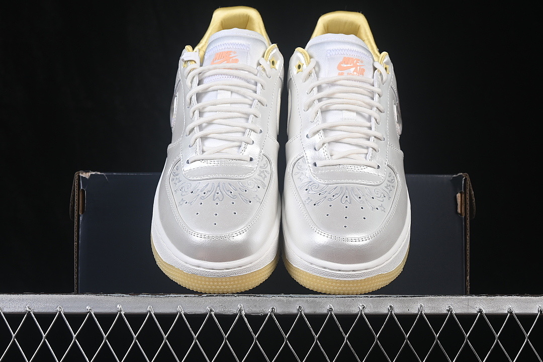 Nike [IR8218-118]-[AIR FORCE 1 07 LOW CASUAL SNEAKERS SILVER/SILVER]-[WOMAN:35.5-39]-[MAN:40-45] - Image 13