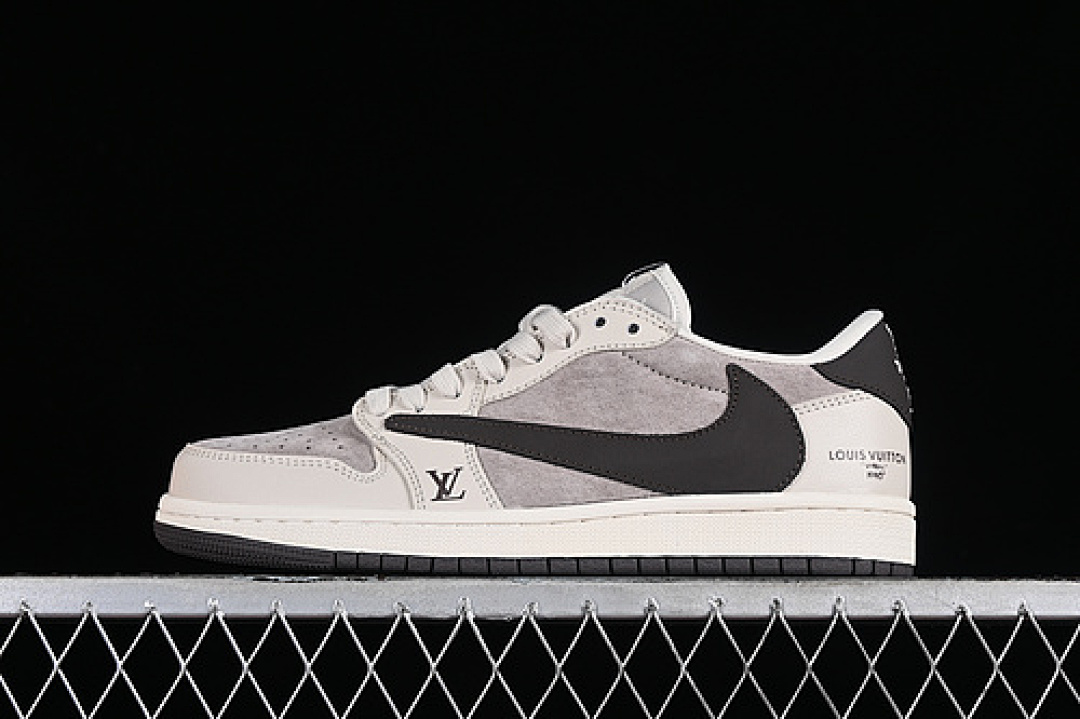 Jordan TRAVIS SCOTT X FRAGMENT DESIGN Jordan AIR 1 LOW OG SP WHITE/GREY/BLACK · LX1988-100, photo 1